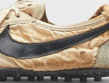 Kι όμως είναι αλήθεια: Παπούτσι της Nike έσπασε τα ρεκόρ και πωλήθηκε 437.500 δολάρια (βίντεο-φωτο)